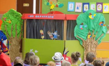 Zdjęcie aktualności DZIEŃ POSTACI Z BAJEK