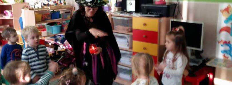 Zdjęcie główne aktualności Andrzejkowe wróżby.