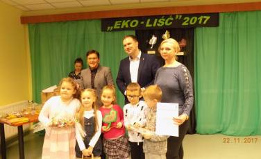 Zdjęcie aktualności XV Przegląd Małych Form Teatralnych ,,Eko- liść''