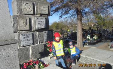 Zdjęcie aktualności Pamiętamy o zmarłych