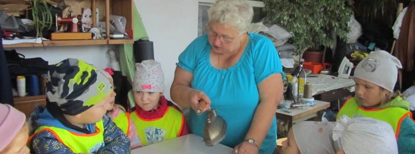 Zdjęcie główne aktualności Z wizytą u krawcowej