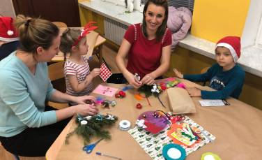 Zdjęcie aktualności Zajęcia plastyczne z rodzicami