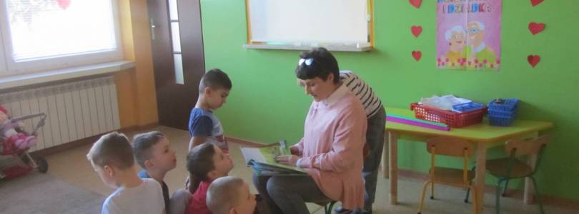 Zdjęcie główne aktualności Czytanie bajek