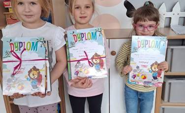 Zdjęcie aktualności Konkurs plastyczny ,,Plakat promujący czytelnictwo''