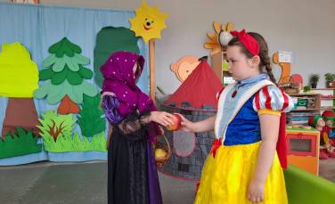 Zdjęcie aktualności Królewna Śnieżka 