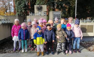 Zdjęcie aktualności Udział w akcji,, Szkoła Pamięta''