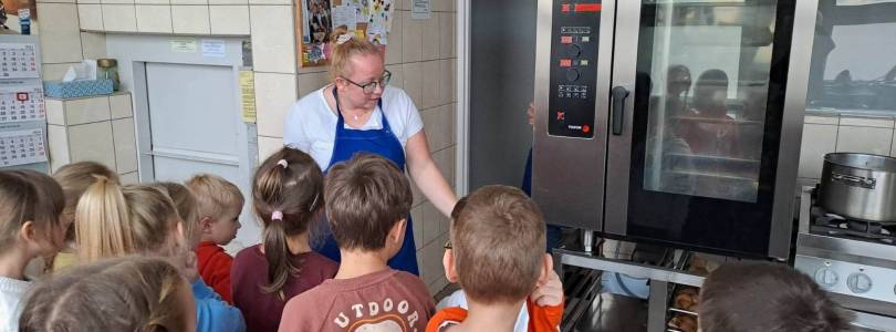 Zdjęcie główne aktualności Wizyta w przedszkolnej kuchni 