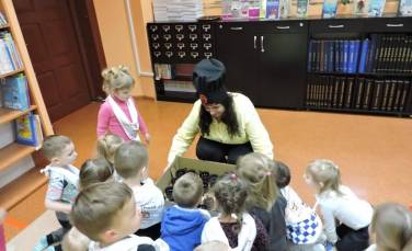 Zdjęcie aktualności Wizyta w Bibliotece Powiatowej.