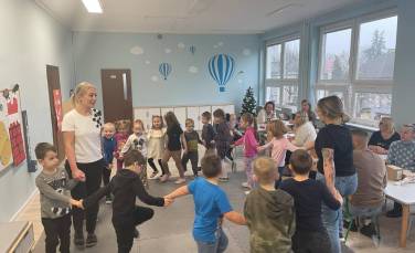 Zdjęcie aktualności Warsztaty z Rodzicami w grupie Małych Podróżników