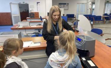 Zdjęcie aktualności Mali Odkrywcy w Banku PKO