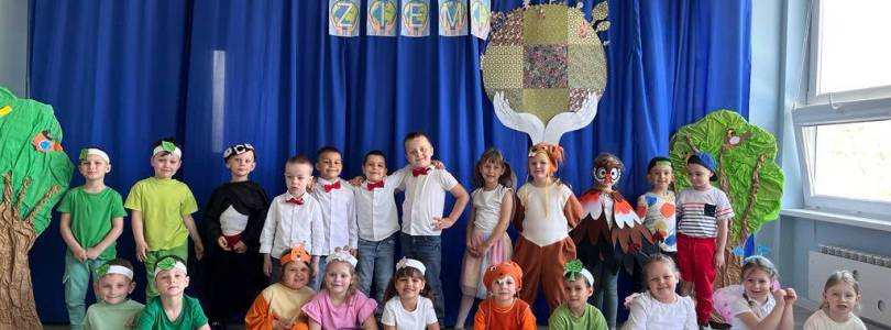 Zdjęcie główne aktualności Dzień Ziemi- występ i sadzenie drzew 