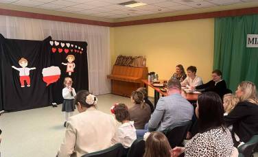 Zdjęcie aktualności Konkurs recytatorski Przedszkolak Też Polak- strofy dla mojej Ojczyzny 