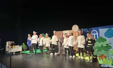 Zdjęcie aktualności Przedstawienie ,, Wilk i siedem koźlątek''