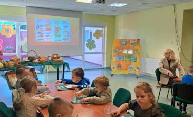 Zdjęcie aktualności Warsztaty o zdrowym żywieniu- Mali Podróżnicy