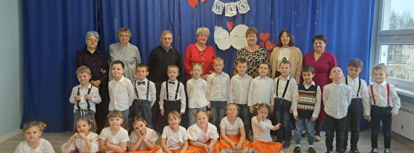 Zdjęcie główne aktualności Dzień Babci i Dziadka dla emerytowanych pracowników przedszkola