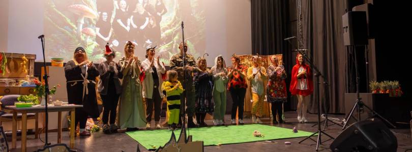 Zdjęcie główne aktualności   Spektakl Teatru Nauczycielskiego Przedszkola nr 7 „Pod Grzybkiem” w Wągrowcu- ,, Bajka o Czerwonym Kapturku''